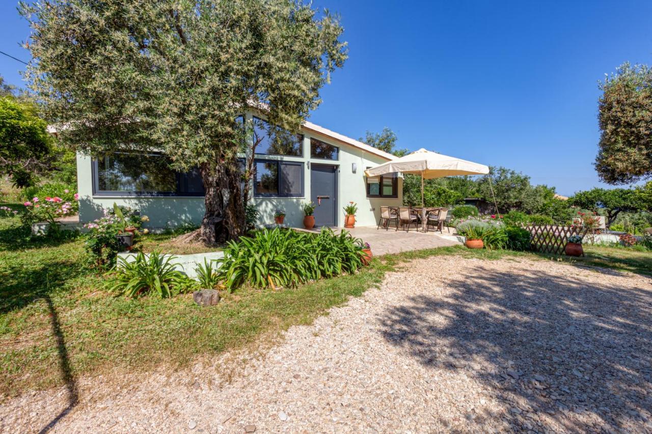Alesia'S House Kassiopi Exterior photo